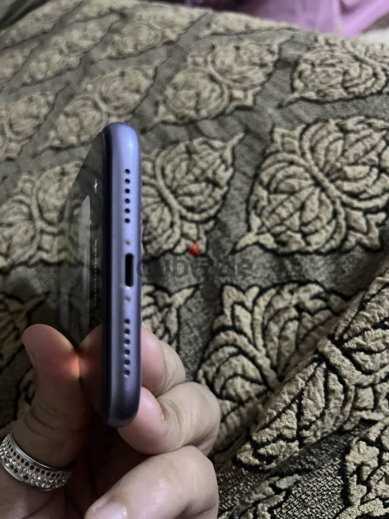 آبل - آيفون 11 3