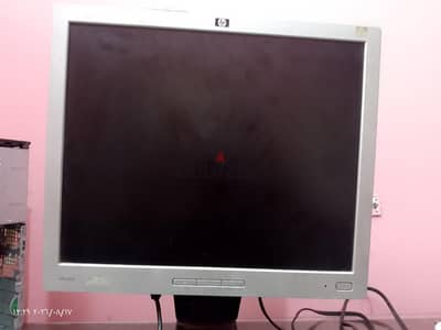 شاشه اتش بي 19 بوصه