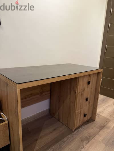 Wooden Counter Desk for Sale – 120×60×83 cm.    مكتب خشب كاونتر للبيع