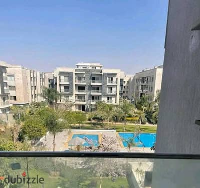 Two-bedroom apartment with a stunning pool view for sale at a great discount in a prime location next to Madinaty and close to Z East La Vista