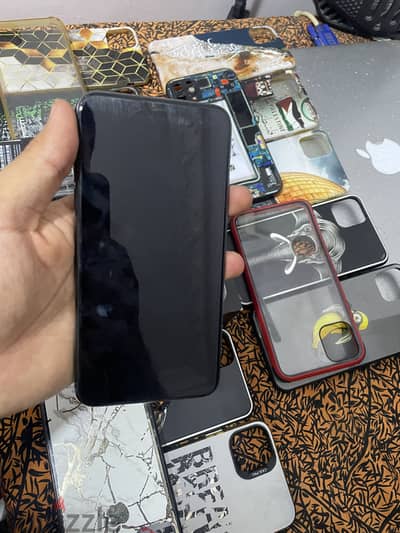 آيفون 11 برو ماكس زيرو