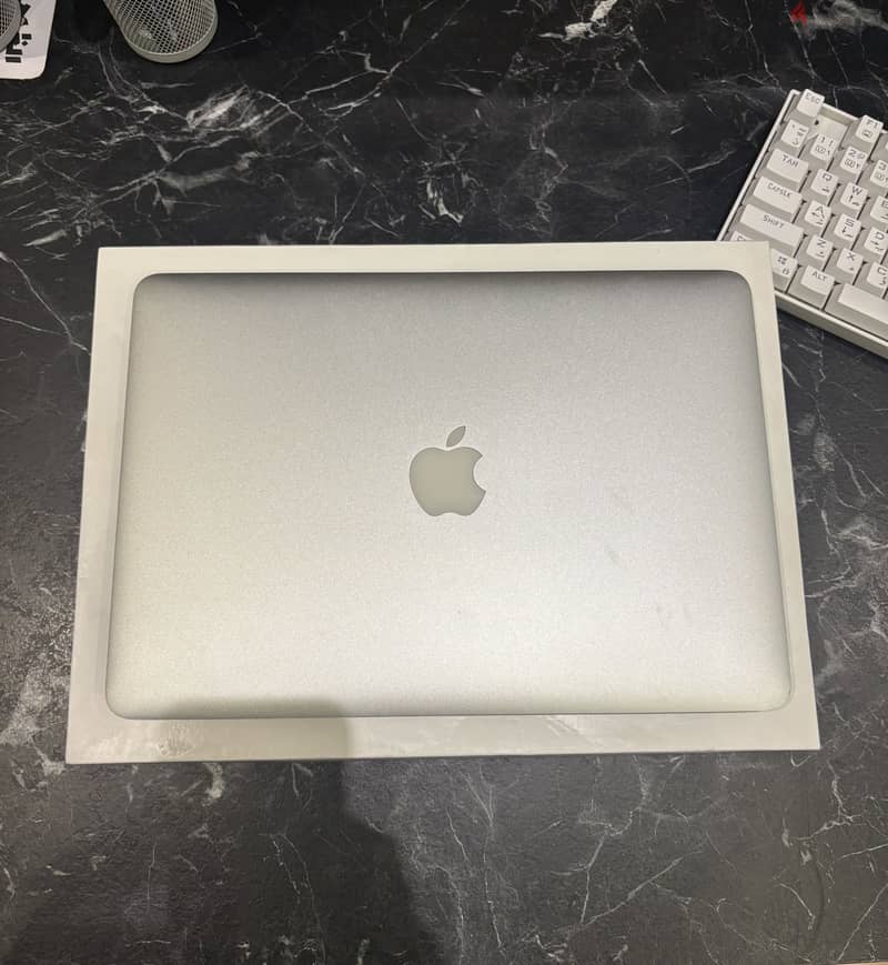 MacBook Air 2017 Middle East version 3
