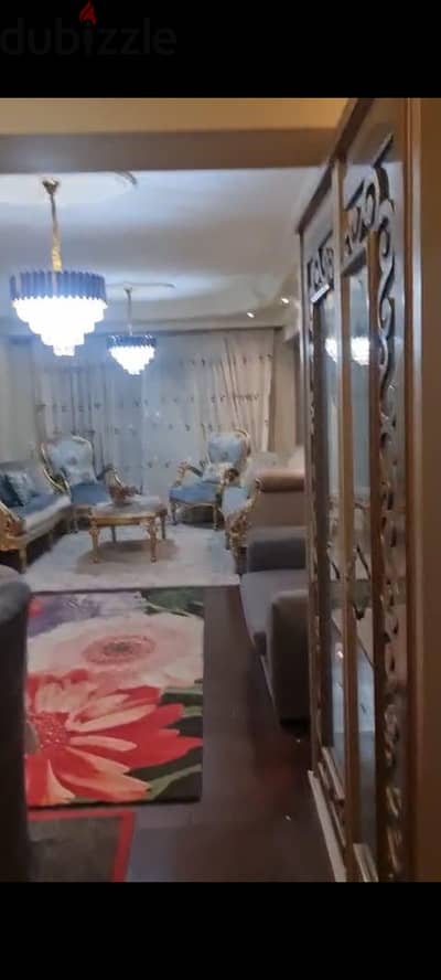 شقه للبيع