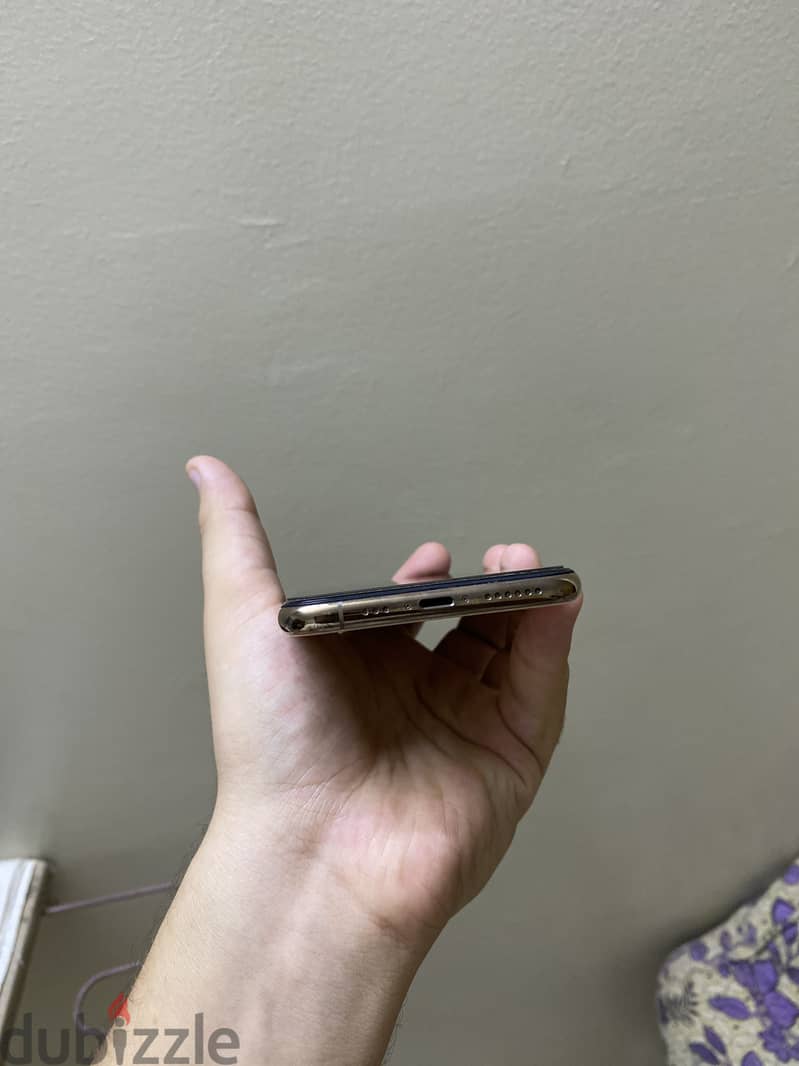 Apple - iPhone XS 64GB - Gold 2