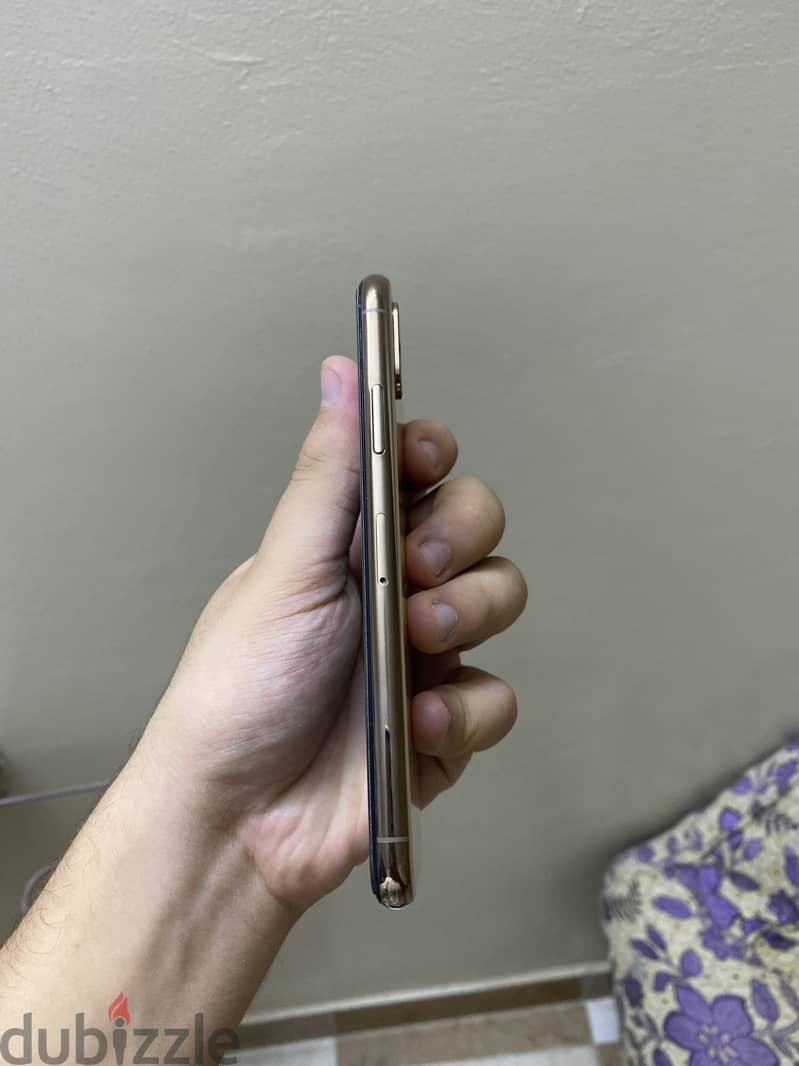 Apple - iPhone XS 64GB - Gold 3