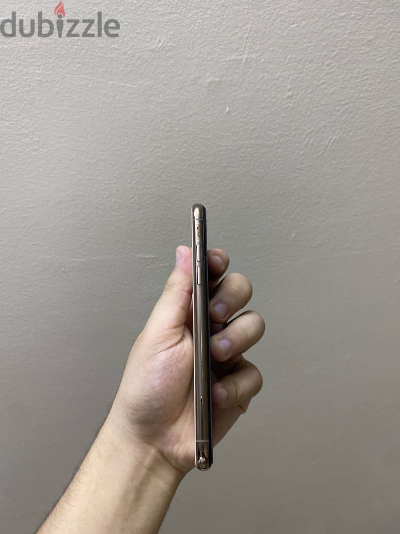 Apple - iPhone XS 64GB - Gold 5