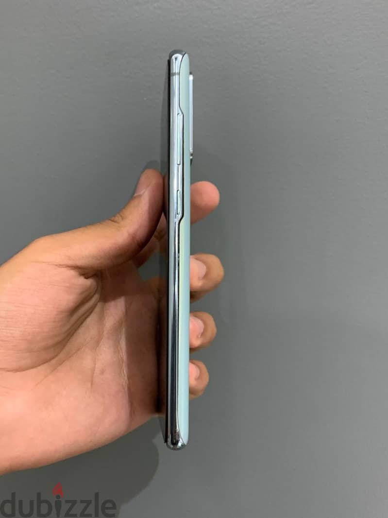 Samsung Galaxy S20 FE 2