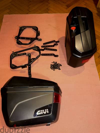 Givi saddle bag with the original rack