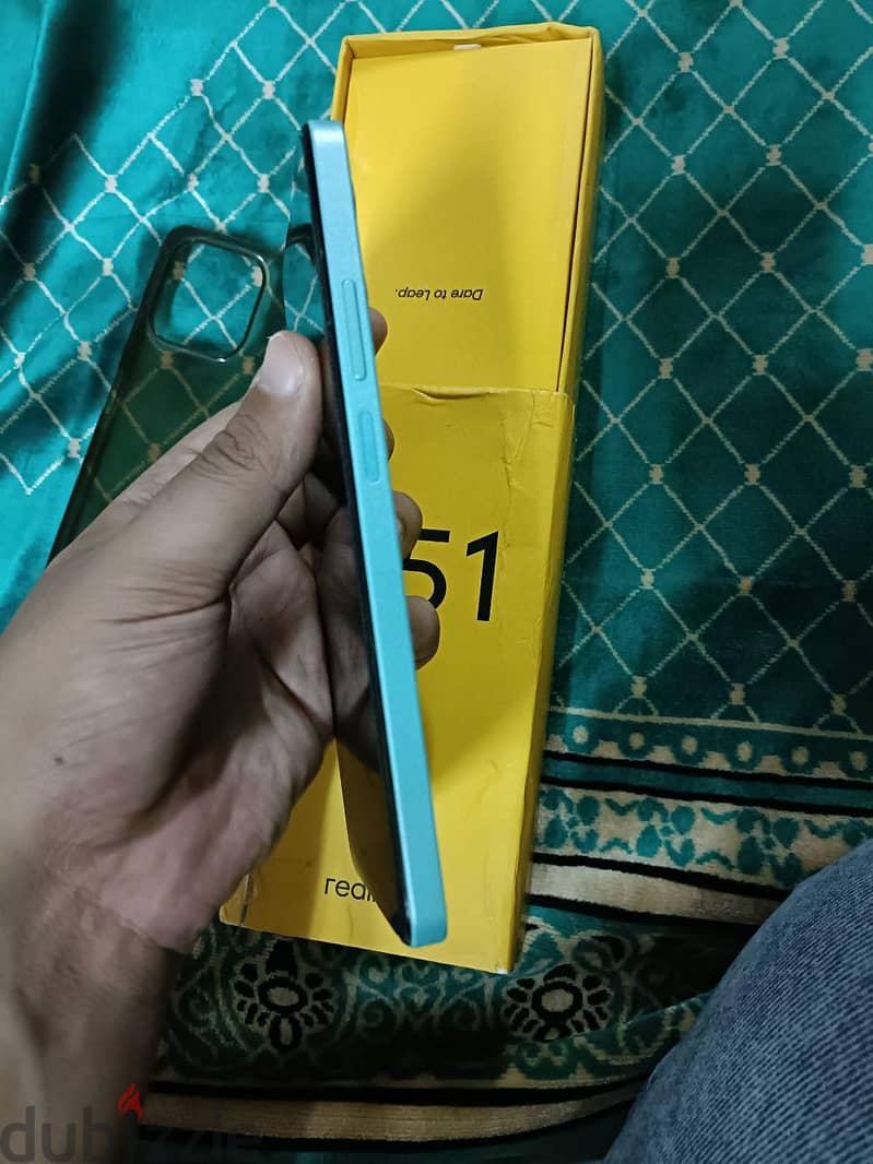 Realme C51 3