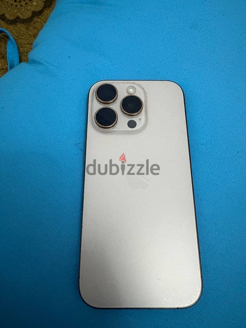 Apple - iPhone 16 Pro 6