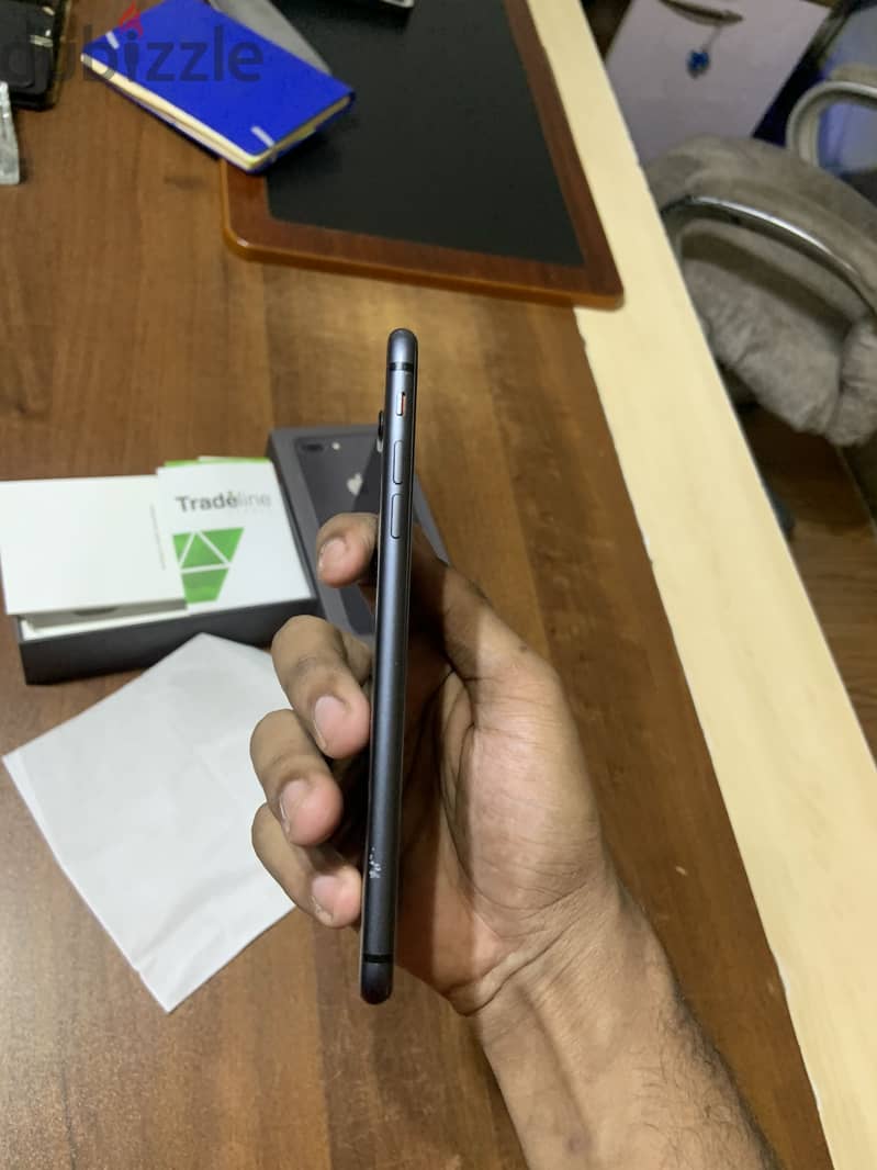 آبل - آيفون 8 بلس 6