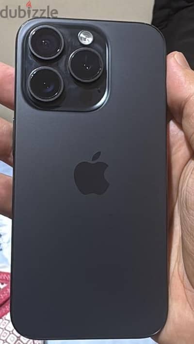 آبل - آيفون 15 برو
