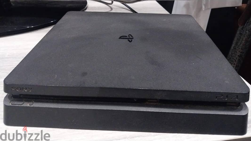 PS4 slim 1T 3