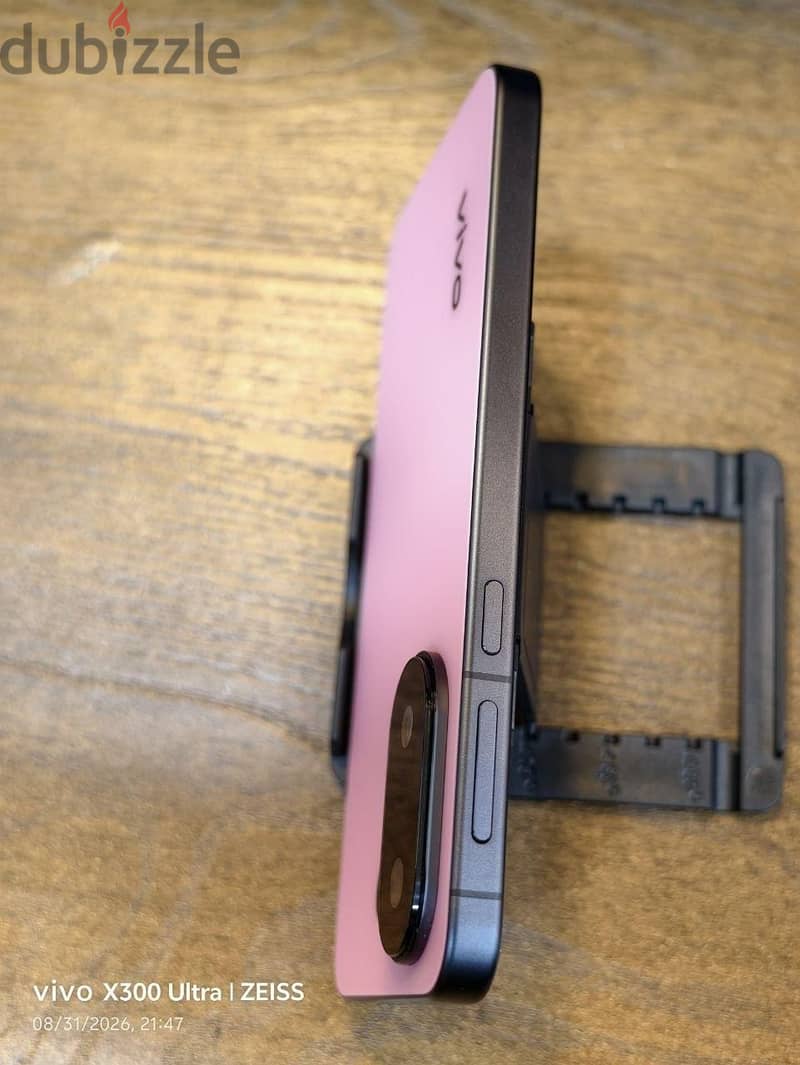 Vivo S30 Pro Mini 3