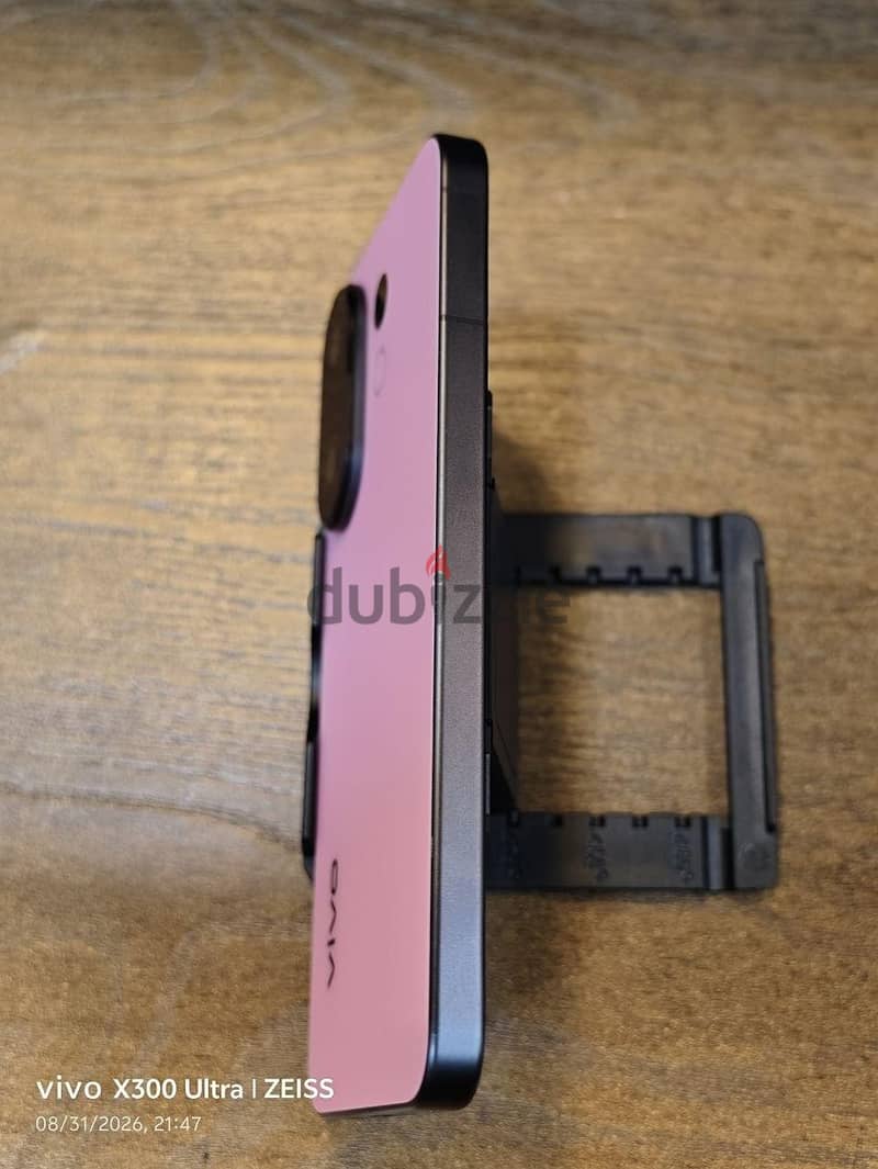 Vivo S30 Pro Mini 4