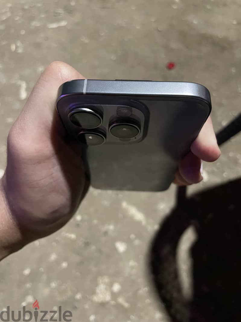 Apple - iPhone 16 Pro 4