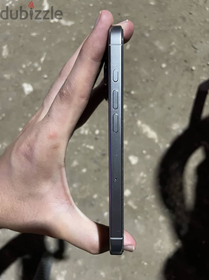 Apple - iPhone 16 Pro 5