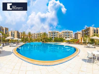 Apartment with garden for sale in galleria fully finished with kitchen cabins