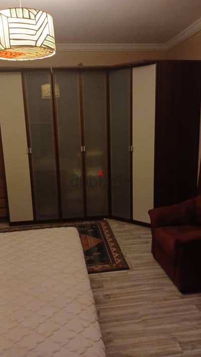 السعر قابل للتفاوض ٢ دولاب ايكيا