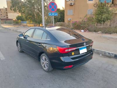 ام جى ام جي 5 2022 لاكشري