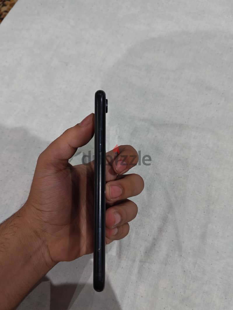 Apple - iPhone XR 2