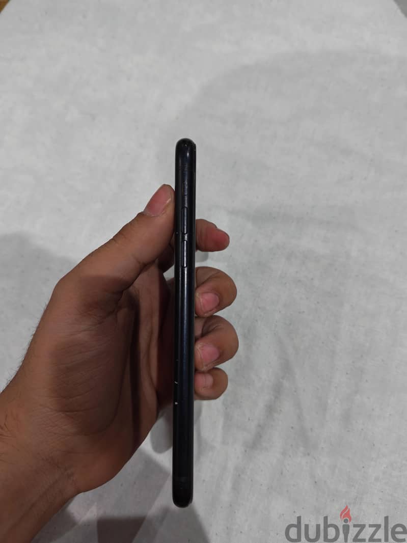 Apple - iPhone XR 3