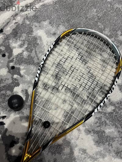 مضرب اسكواش Dunlop Pro + كرات اسكواش