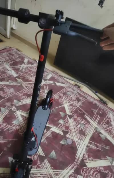 electric scooter - سكوتر كهربائي