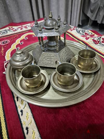طقم قهوه نحاس بحاله جيده