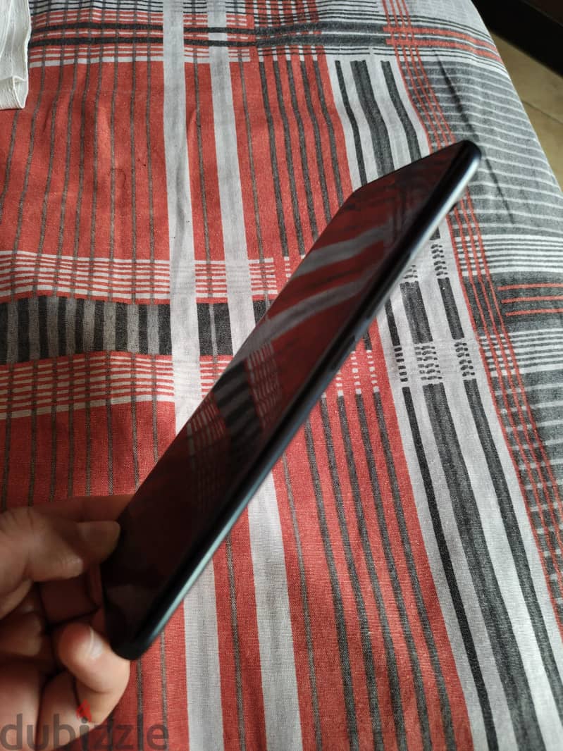 Tecno Pova Slim 3