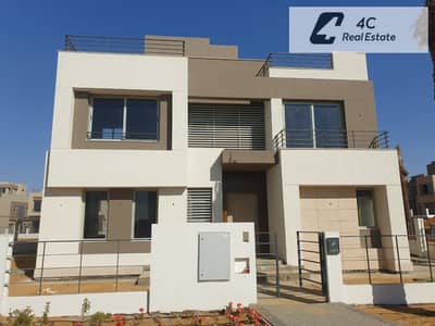 VILLA STANDALONE FOR SALE 3/4 FINISH - VERY PRIME LOCATION - FOR SALE IN PALM HILLS NEW CAIRO