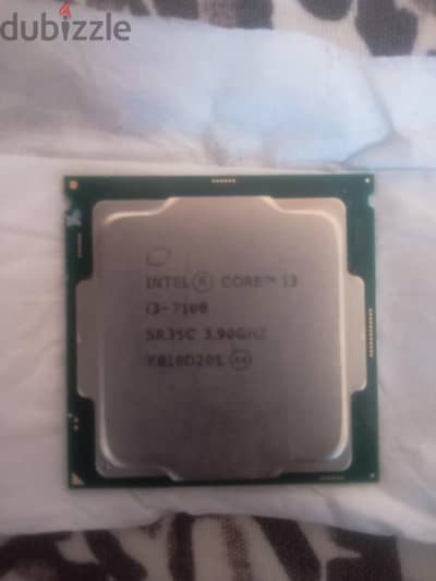 Intel Core i3-7100 الجيل السابع | 3.9GHz | مستعمل بحالة ممتازة 