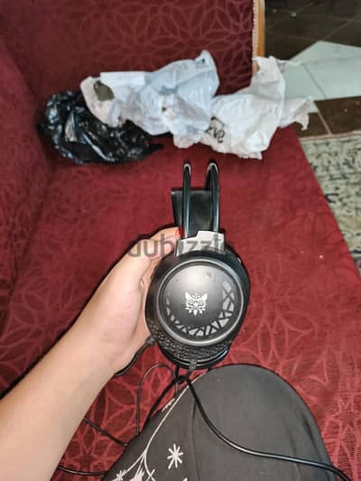 سماعه جيمنج اونيكوما x92 للبيع اعلى سعر حالتها ممتازه
