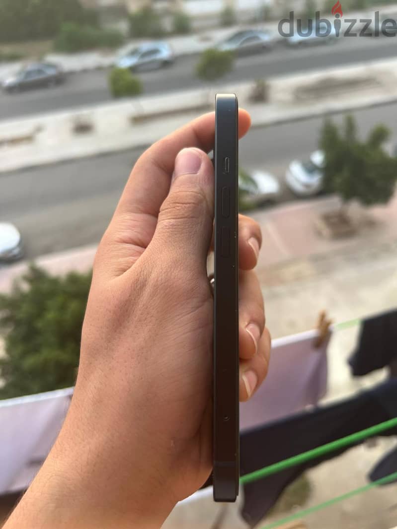 Apple - iPhone 13 4