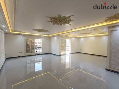  260 sq m with Abbas View… An apartment that lets you enjoy the view from the moment you open the window!