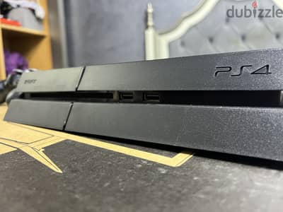 Ps4+2 controllers