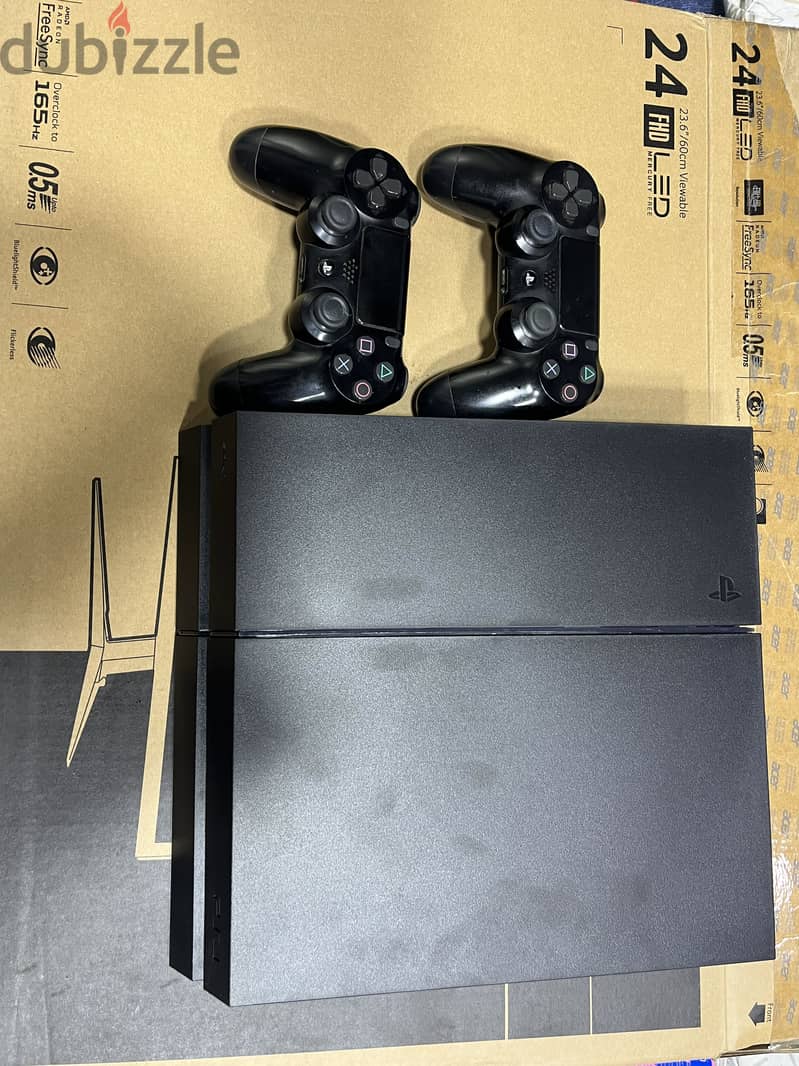 Ps4+2 controllers 1