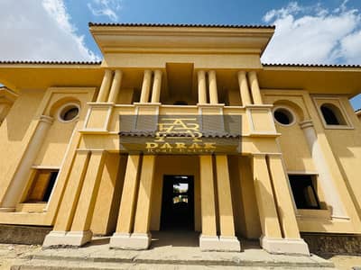 Villa for sale in Madinaty, like a palace, 7 rooms, the largest with a wide garden, 1200M, model B, the rare