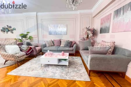 Furnished apartment for rent, 180 sq m, San Stefano - steps from the sea and the Four Seasons Hotel