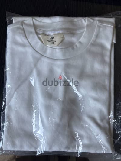 White H&M basic shirt
