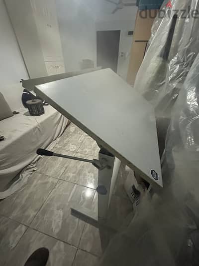 تربيزة رسم هندسي