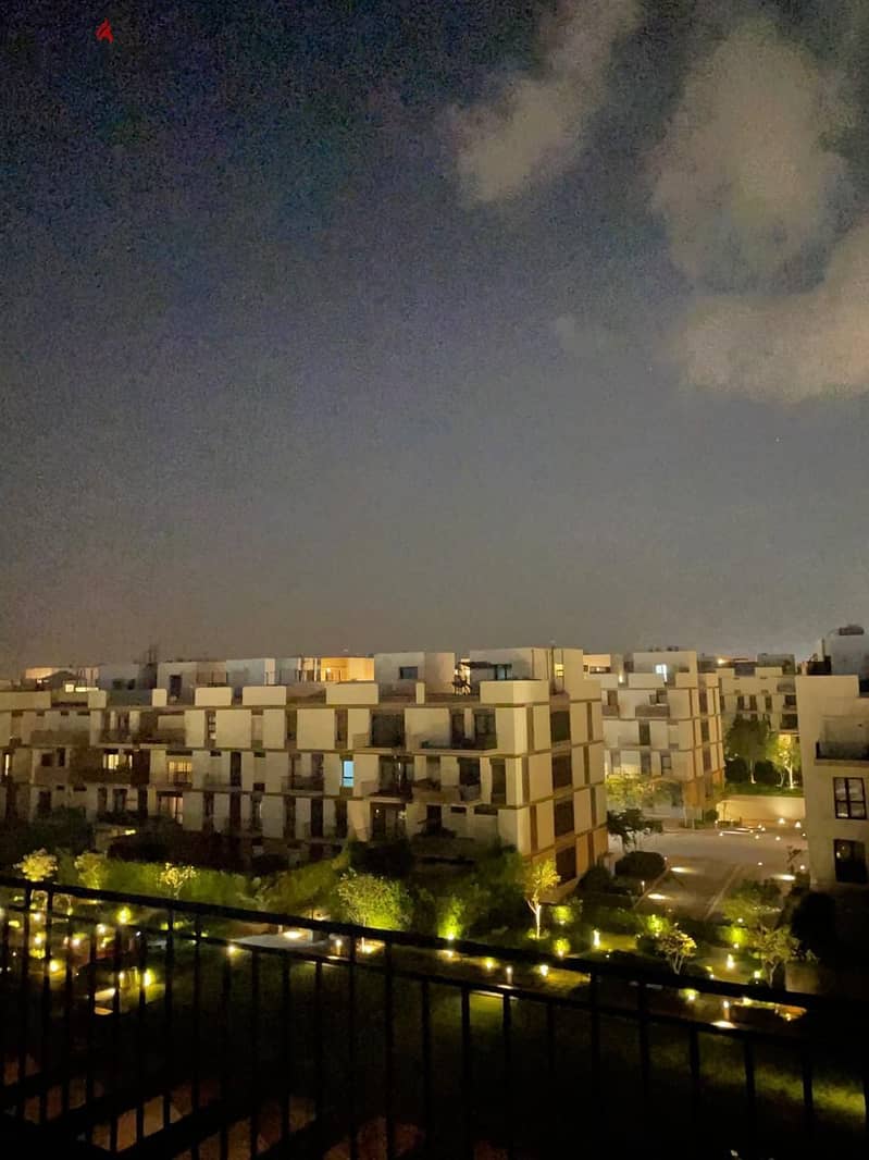 Studio for Rent | Courtyard – Beverly Hills 0 Studio for Rent | Courtyard – Beverly Hills 0