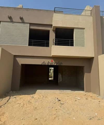 The Crown Palm Hills   Town House middle for sale semi finished