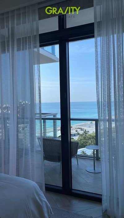 Chalet for sale in the heart of Al Galala City with a direct sea view. 2 bedrooms, 2 bathrooms. Installments over 8 years.