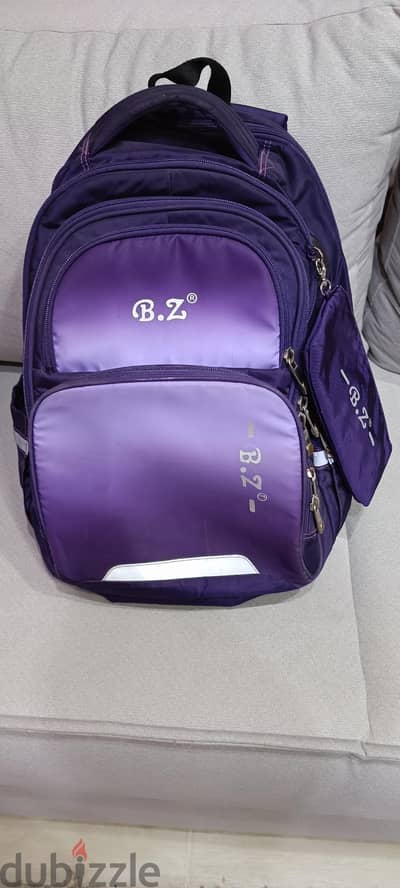 شنطة مدرسة B. Z بنفسجى اللون