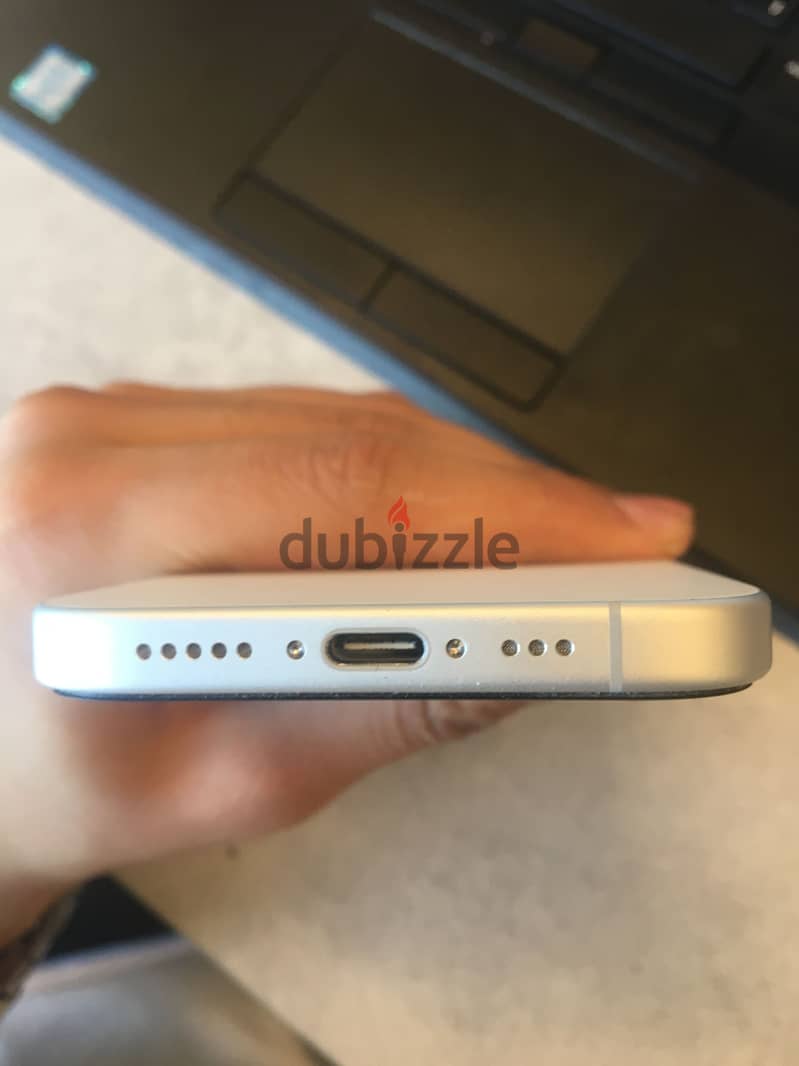 Apple - iPhone 17 2