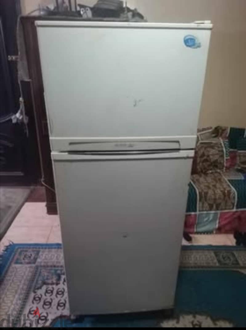 تلاجه ايديال 3