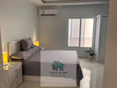 For daily hotel-style rental: 180m² ultra-super-lux apartment with air conditioning in "District 16"