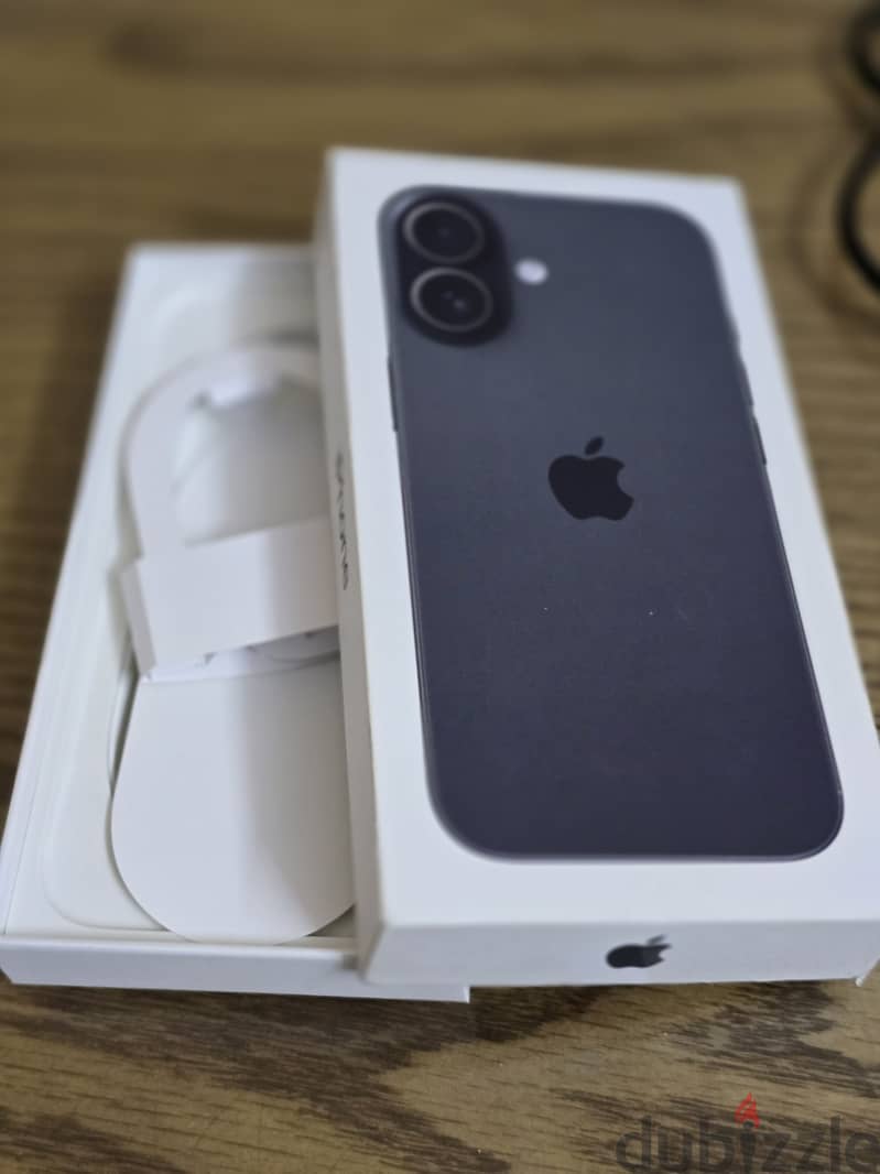 iPhone 17 Black 2