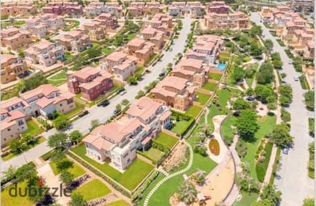 شقه للبيع كمبوند هايد بارك بارك اوي في قلب التجمع الخامس علي شارع التعسين تشطيب كامل ارضي 161م بجاردن 52م بمقدم 5 % واقساط حتي 8 سنوات